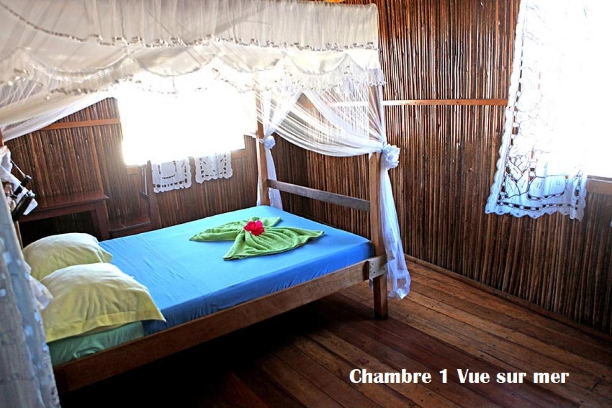 Hotel Chez Yolande Ampangorinana Exterior foto