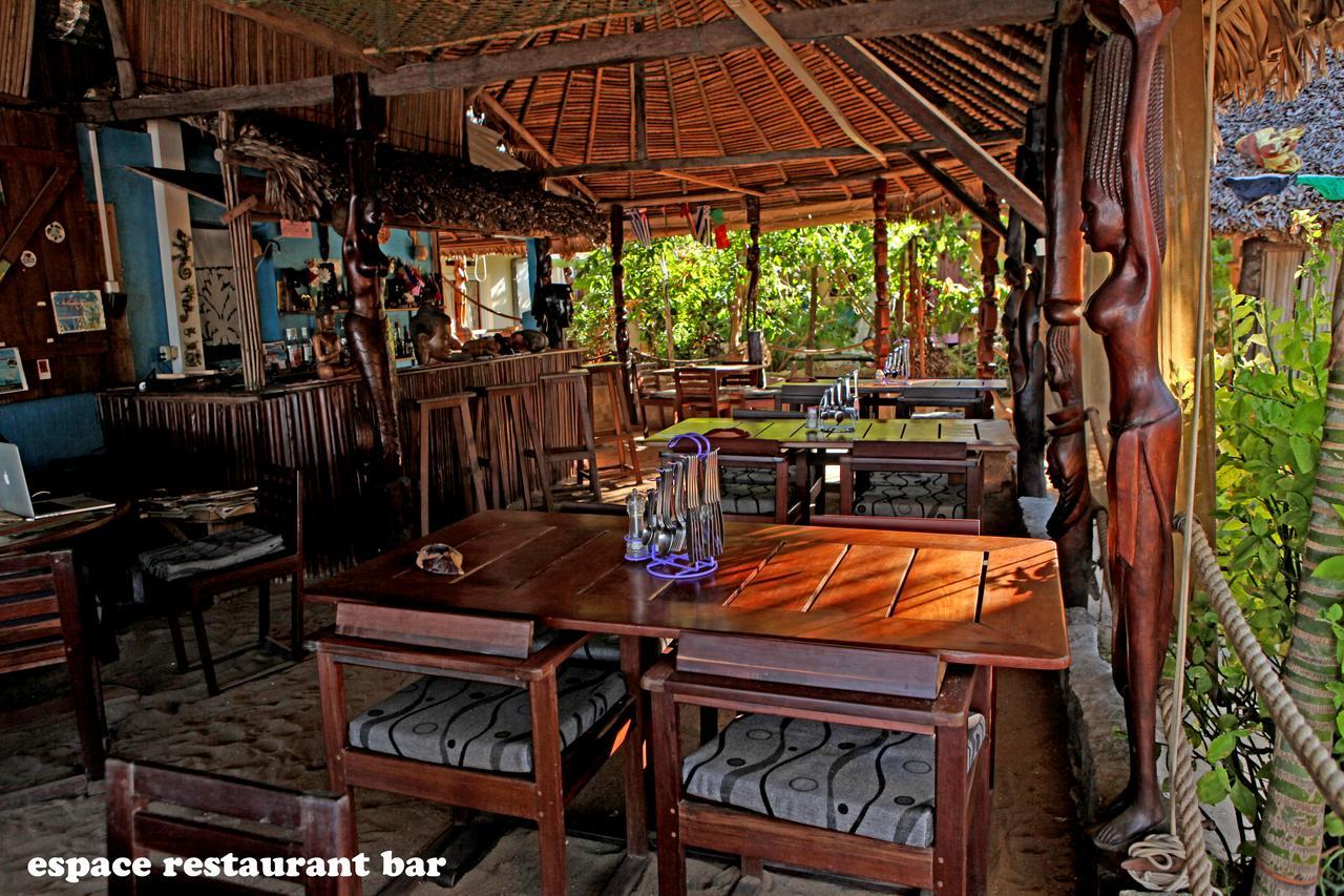 Hotel Chez Yolande Ampangorinana Exterior foto