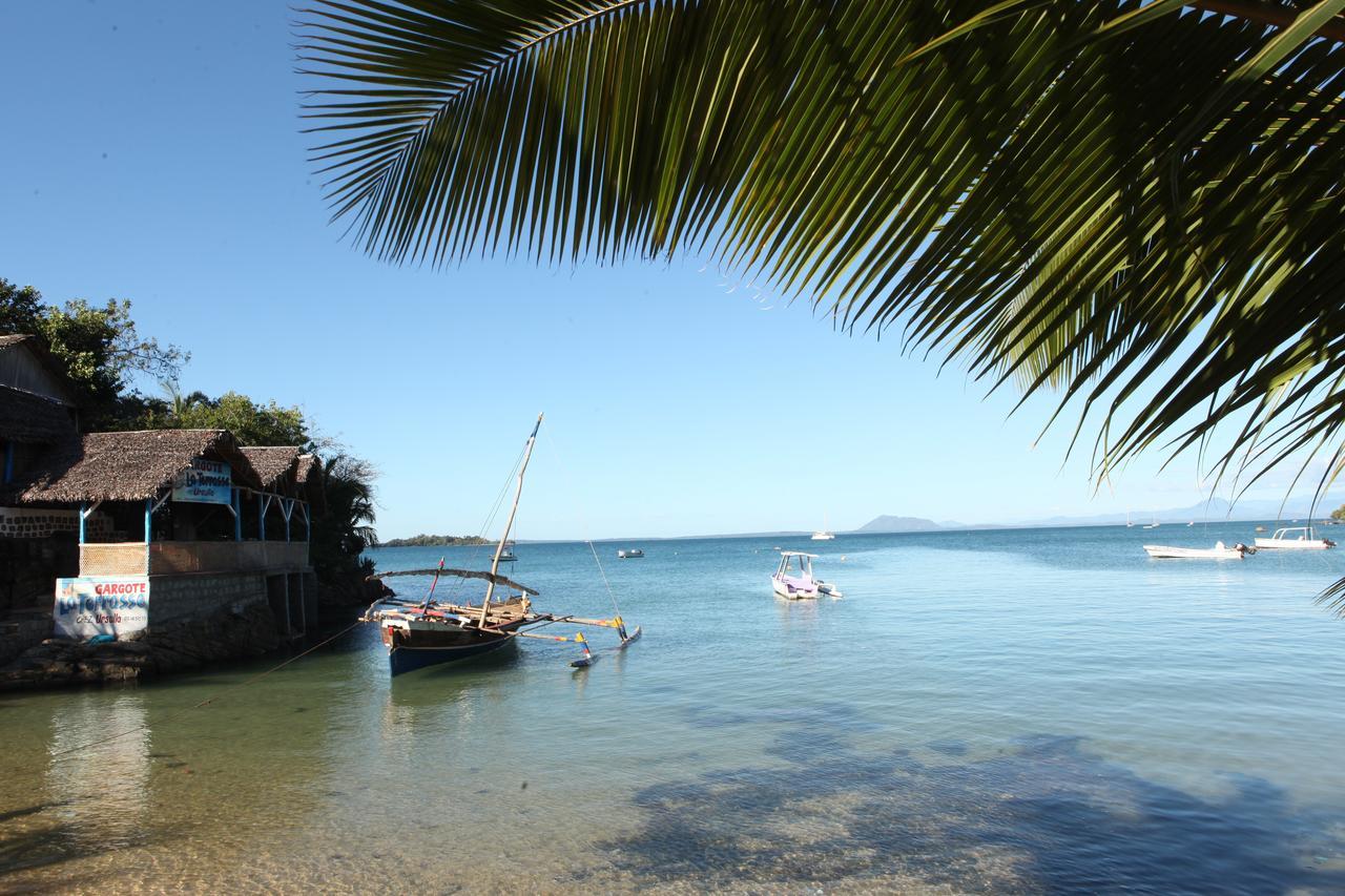 Hotel Chez Yolande Ampangorinana Exterior foto