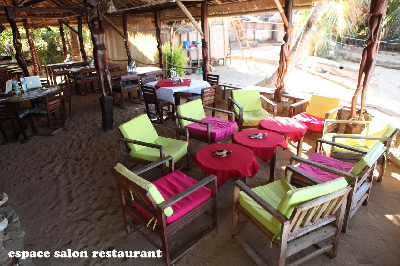 Hotel Chez Yolande Ampangorinana Exterior foto